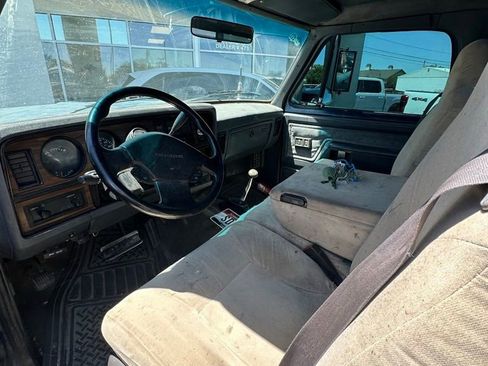 Used 1992 Dodge D/W Truck 250 AWD/4WD image 6