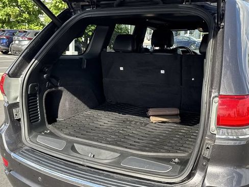 Used 2018 Jeep Grand Cherokee Overland AWD/4WD image 21