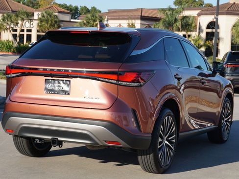 Certified 2024 Lexus RX 350 Premium Plus image 6