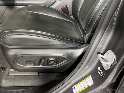 Certified 2025 Jeep Grand Cherokee L Altitude image 21