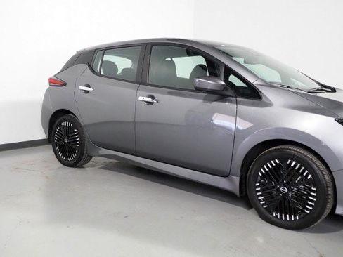Used 2024 Nissan Leaf SV Plus image 46