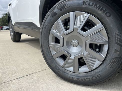 New 2026 Nissan Kicks S FWD image 6