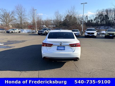 Used 2016 Toyota Avalon Limited image 5