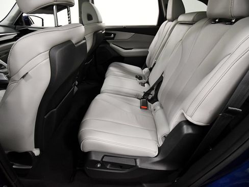 Used 2024 Acura MDX SH-AWD w/ Technology Package image 15
