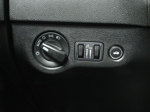 Used 2023 Dodge Charger SXT image 16