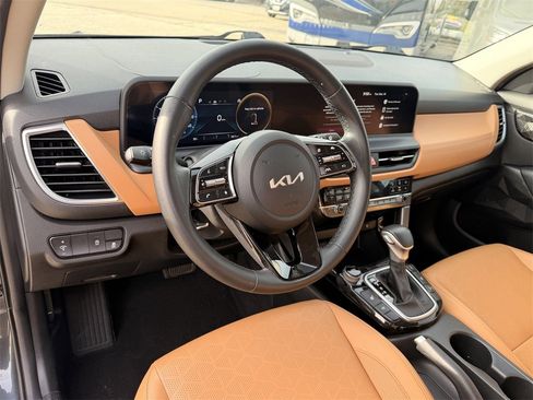 Certified 2024 Kia Seltos EX image 14