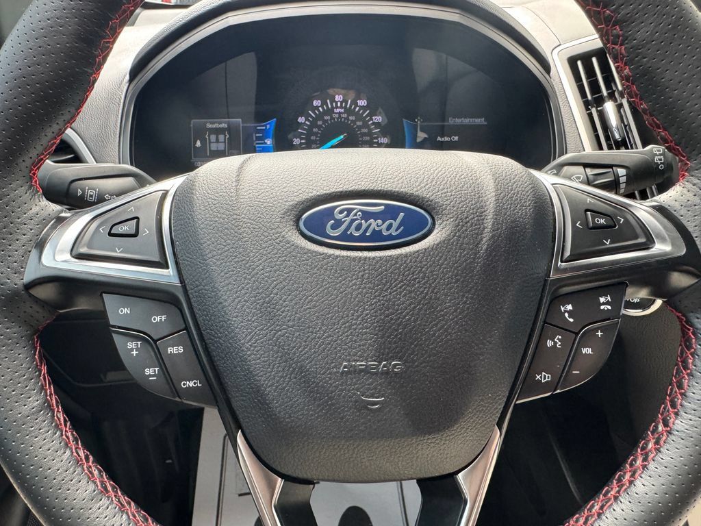 Used 2024 Ford Edge ST-Line AWD/4WD image 25