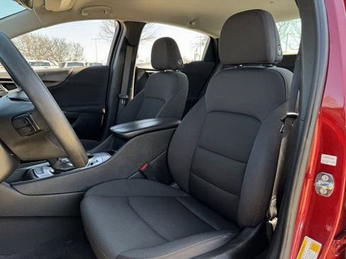 Used 2024 Chevrolet Malibu LT image 27