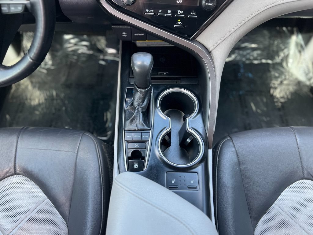 Used 2019 Toyota Camry XLE w/ Driver Assist Package FWD image 19