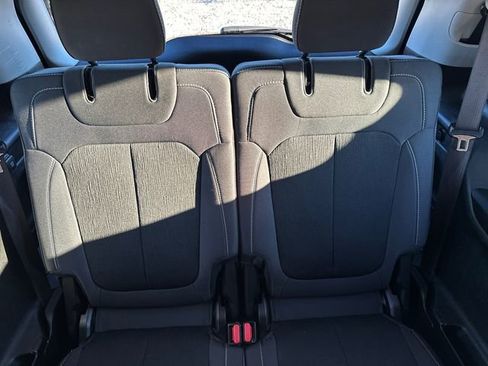 Used 2022 Jeep Grand Cherokee L Laredo w/ Luxury Tech Group I image 20