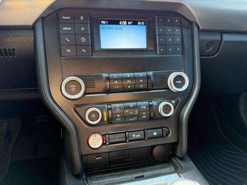 Used 2020 Ford Mustang GT RWD image 33