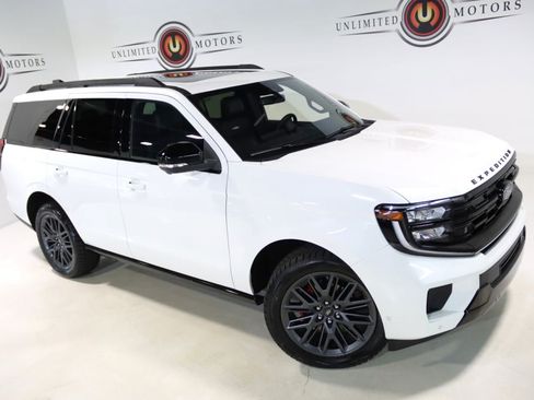 Used 2025 Ford Expedition Platinum w/ Stealth Performance Package AWD/4WD image 77