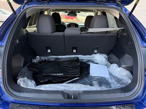 Certified 2025 Subaru Crosstrek 2.0i Premium image 27