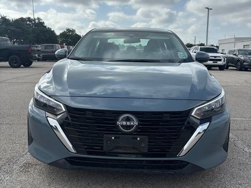 Used 2025 Nissan Sentra SV FWD image 2