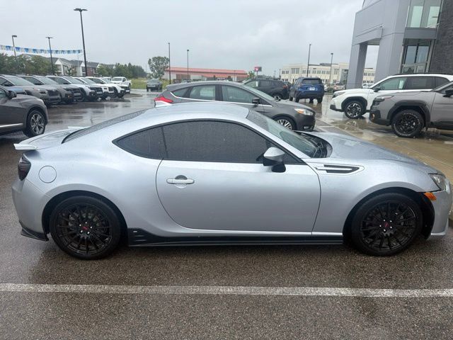 Used 2015 Subaru BRZ Limited w/ Popular Package #1B RWD image 2