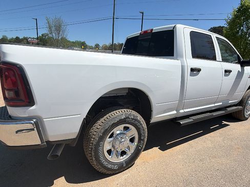 New 2026 RAM 2500 Tradesman AWD/4WD image 8