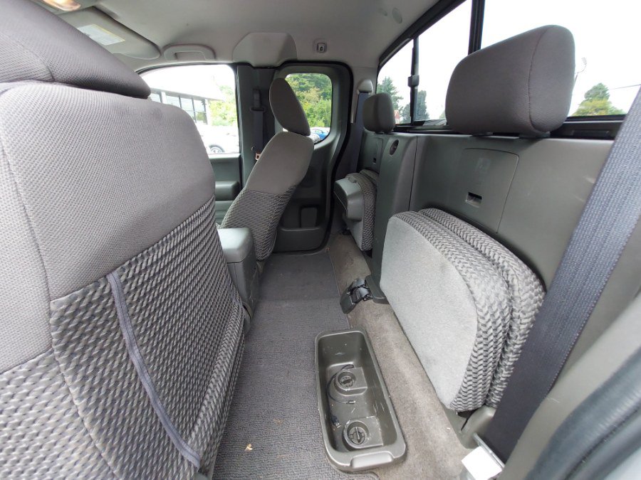 Used 2017 Nissan Frontier SV RWD image 9