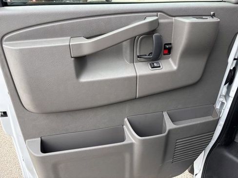 New 2025 Chevrolet Express 3500 w/ Power Convenience Package image 14