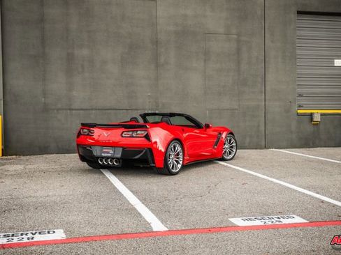 Used 2015 Chevrolet Corvette Z06 w/ 2LZ Preferred Equipment Group image 61