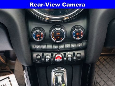 Used 2023 MINI Cooper 2-Door Hardtop image 19