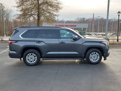 Certified 2024 Toyota Sequoia SR5 image 30