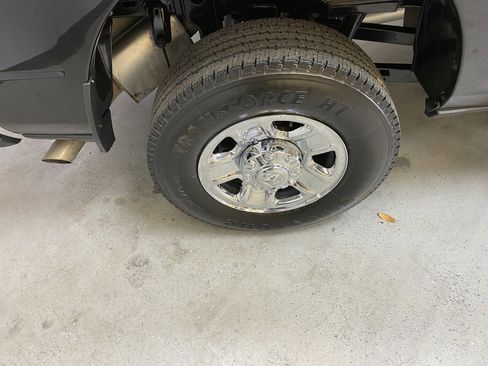 Used 2024 RAM 2500 Big Horn w/ Bed Utility Group image 13