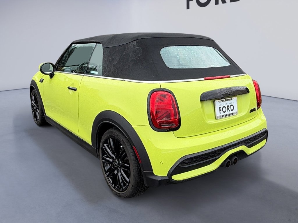 Used 2023 MINI Cooper S w/ Signature Upholstery Package FWD image 5