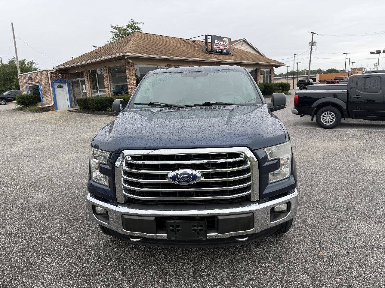 Used 2016 Ford F150 XLT w/ Equipment Group 302A Luxury AWD/4WD image 4