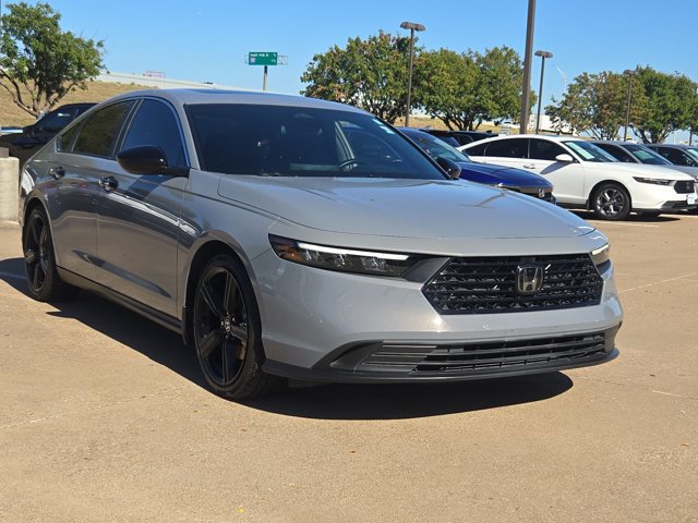 Used 2024 Honda Accord Sport image 3