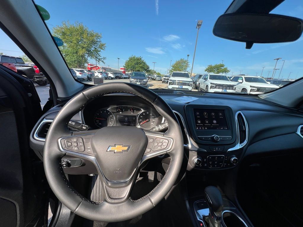 Used 2024 Chevrolet Equinox LT AWD/4WD image 39
