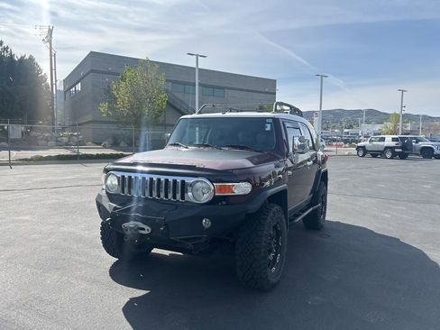 Used 2007 Toyota FJ Cruiser 4WD image 9