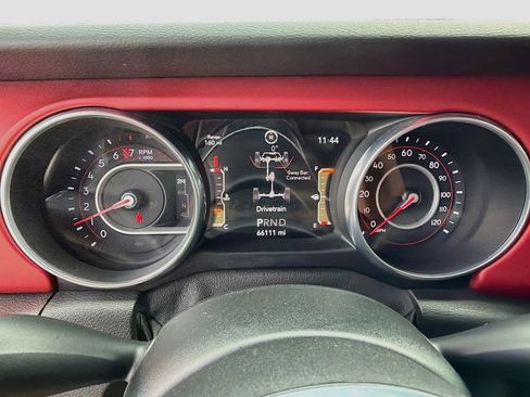 Used 2018 Jeep Wrangler Rubicon AWD/4WD image 36