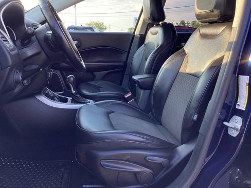 Used 2018 Jeep Compass Latitude w/ Cold Weather Group AWD/4WD image 12