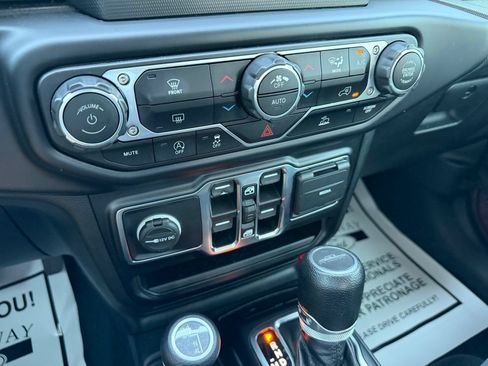 Used 2022 Jeep Gladiator Sport AWD/4WD image 20