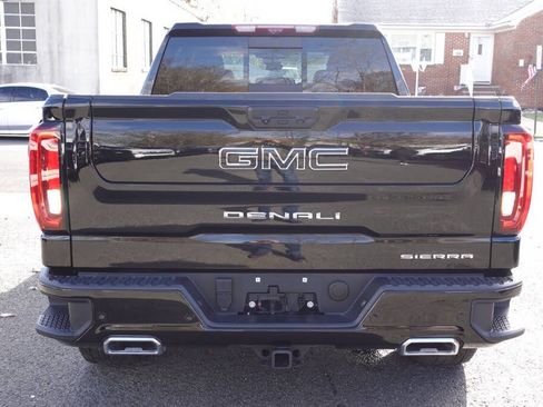 Used 2024 GMC Sierra 1500 Denali w/ Denali Reserve Package AWD/4WD image 11