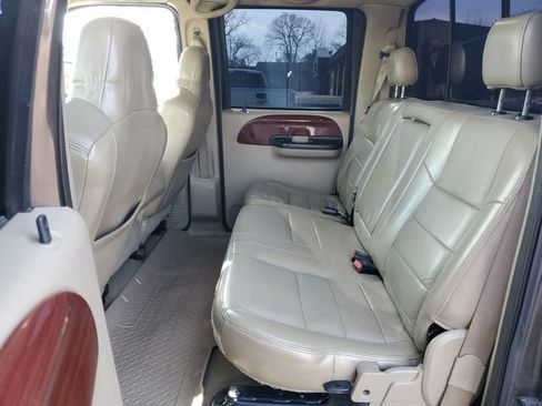 Used 2006 Ford F250 Lariat image 28