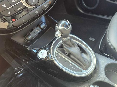 Used 2016 Kia Soul ! w/ Premium Package image 30