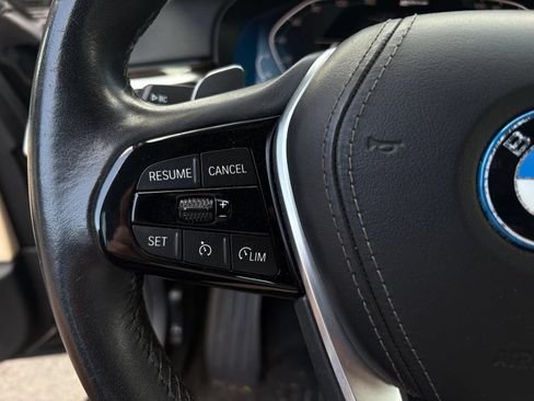 Used 2023 BMW 530e w/ Premium Package RWD image 17