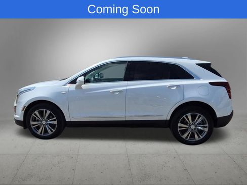 Used 2024 Cadillac XT5 Premium Luxury AWD/4WD image 3