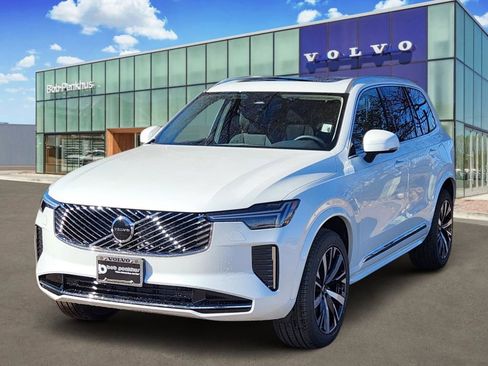 New 2026 Volvo XC90 B5 Core image 22