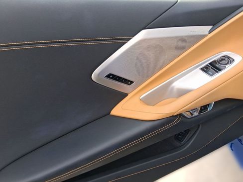 Used 2021 Chevrolet Corvette Stingray Preferred Cpe w/ Z51 Performance Package image 12