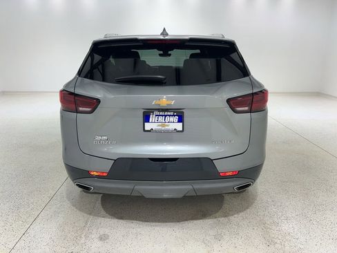 Used 2023 Chevrolet Blazer Premier w/ Driver Confidence II Package image 4