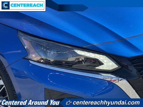 Used 2025 Nissan Altima 2.5 SL FWD image 8