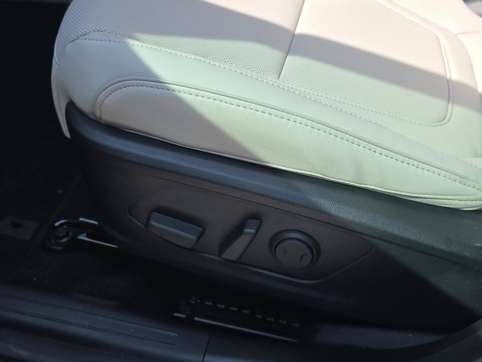 New 2026 Hyundai Tucson Limited FWD image 7