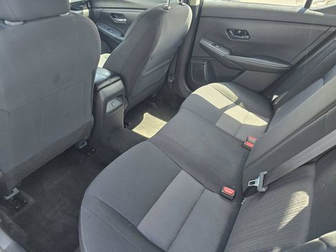 Used 2024 Nissan Sentra SV FWD image 12