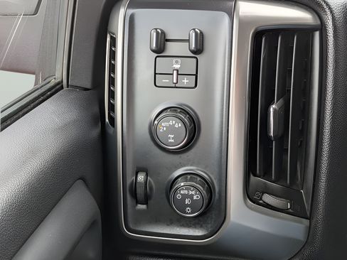 Used 2018 Chevrolet Silverado 1500 LT w/ All Star Edition AWD/4WD image 56