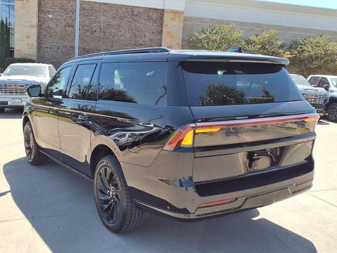 Used 2025 Lincoln Navigator L Reserve w/ Jet Appearance Package AWD/4WD image 26