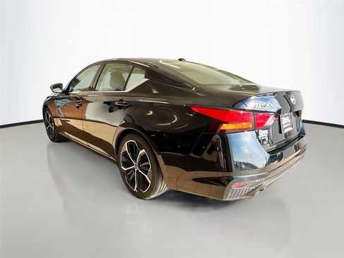 Used 2024 Nissan Altima 2.5 SR image 34
