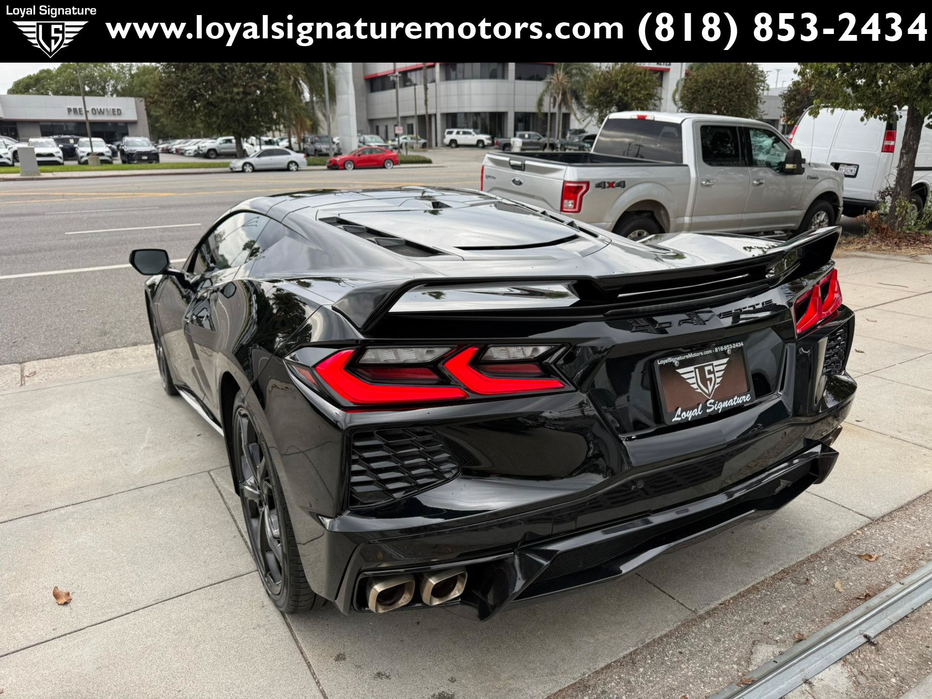 Used 2022 Chevrolet Corvette Stingray Premium Cpe w/ Z51 Performance Package RWD image 5