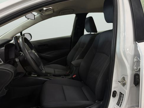 Used 2024 Toyota Corolla LE AWD/4WD image 23